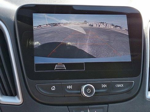 Used 2022 Chevrolet Malibu LT image 18