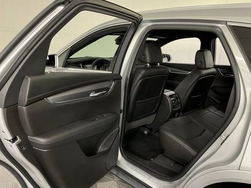 Used 2020 Cadillac XT5 Luxury image 28