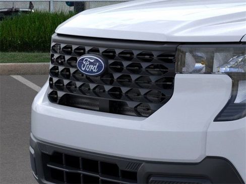 New 2026 Ford Maverick XL image 18