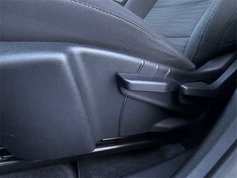 Used 2025 Chevrolet Equinox LT image 23