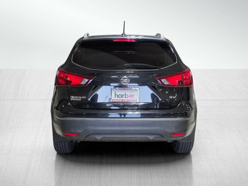 Used 2018 Nissan Rogue Sport SV w/ SV Technology Package FWD image 6