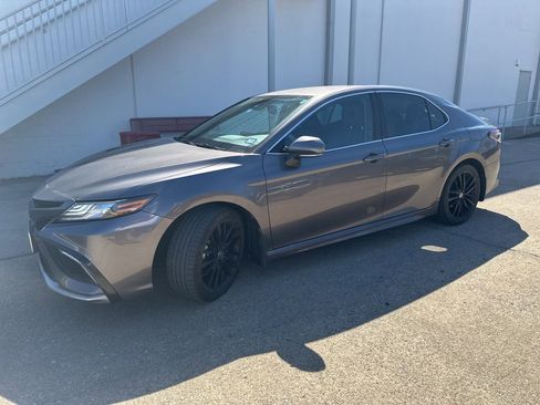 Used 2022 Toyota Camry XSE w/ Cold Weather Package image 1