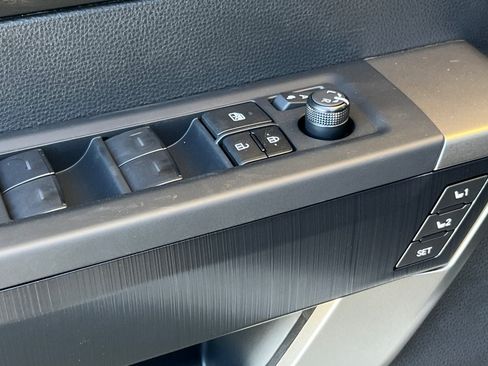 New 2026 Toyota Tundra Platinum AWD/4WD image 13