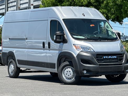 New 2026 RAM ProMaster 2500 w/ Convenience Group FWD image 2