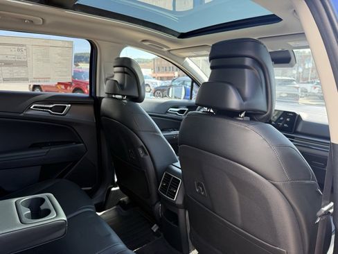 New 2026 Kia Sportage EX w/ EX Panorama Roof Package image 15