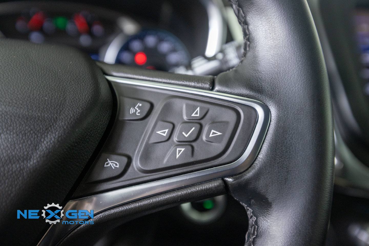 Used 2024 Chevrolet Equinox LT AWD/4WD image 18