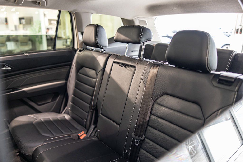 Used 2021 Volkswagen Atlas SEL Premium R-Line AWD/4WD image 31