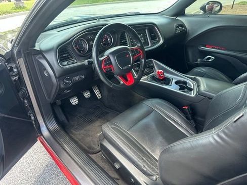 Used 2015 Dodge Challenger R/T w/ Quick Order Package 22B R/T RWD image 9