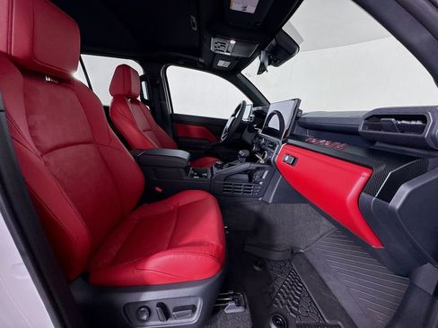 Used 2025 Toyota 4Runner TRD Pro image 32