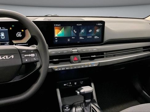 Used 2025 Kia K4 FWD image 9