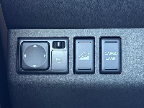 Used 2017 Nissan Frontier SV w/ SV Value Truck Package AWD/4WD image 22