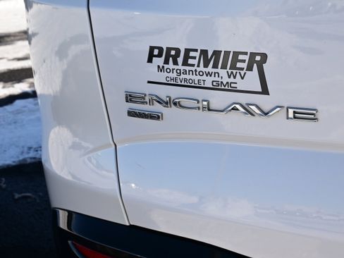 Used 2021 Buick Enclave Essence w/ Sport Touring Edition image 12