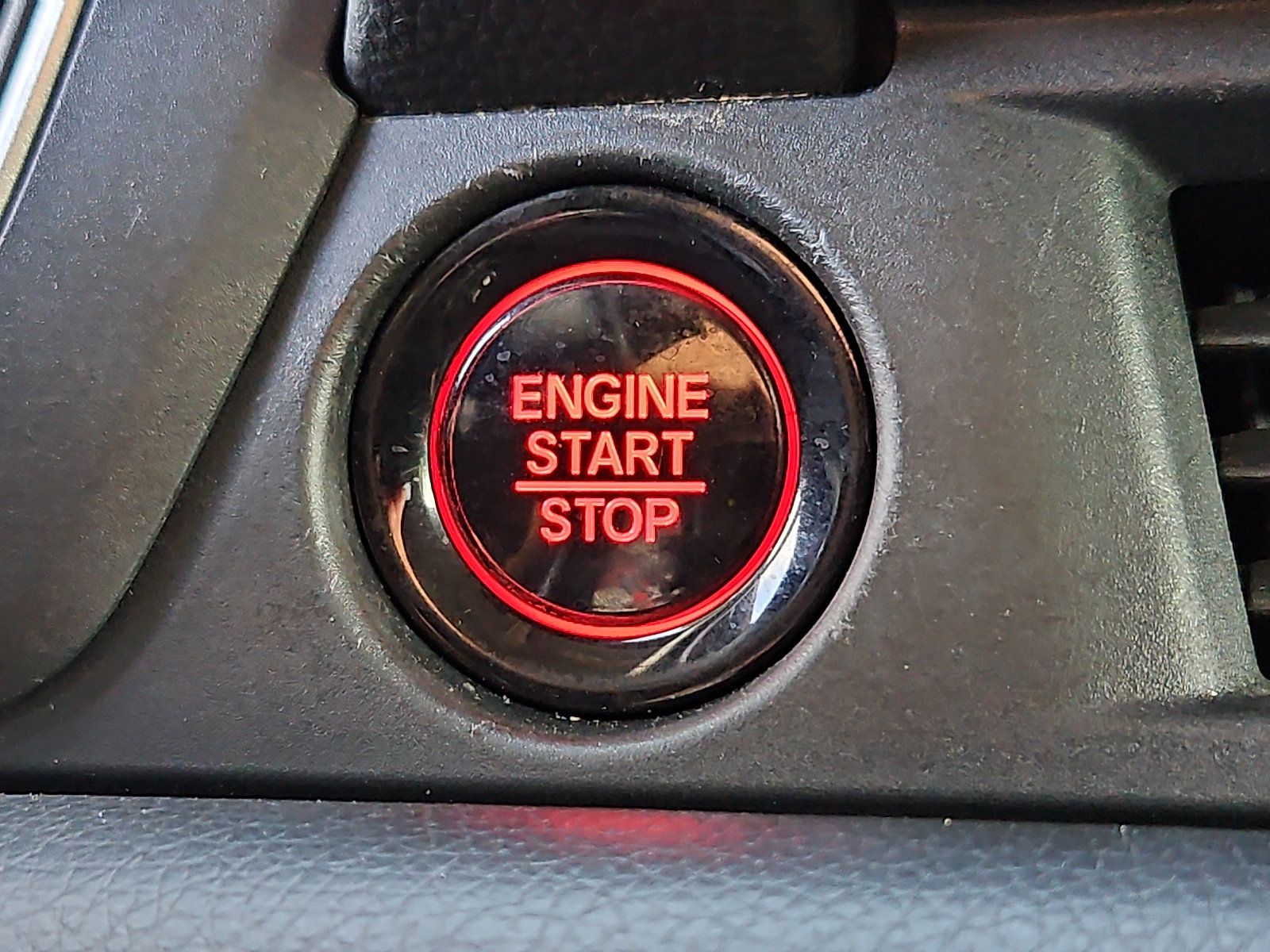 Used 2023 Honda Pilot EX-L image 18