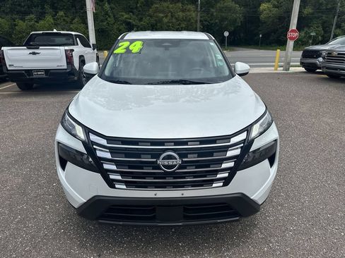 Used 2024 Nissan Rogue SV AWD/4WD image 11