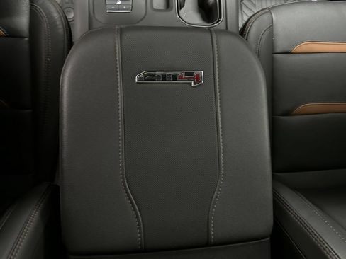 Used 2024 GMC Sierra 2500 AT4 w/ AT4 Premium Plus Package AWD/4WD image 69