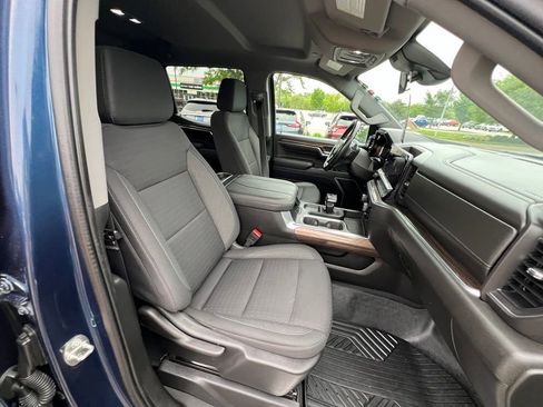 Used 2023 Chevrolet Silverado 1500 LT AWD/4WD image 28
