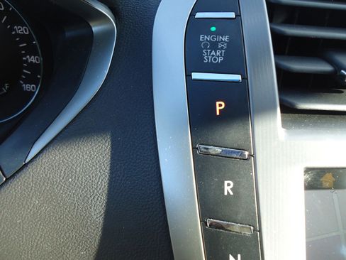 Used 2018 Lincoln MKZ Select w/ Technology Package image 21