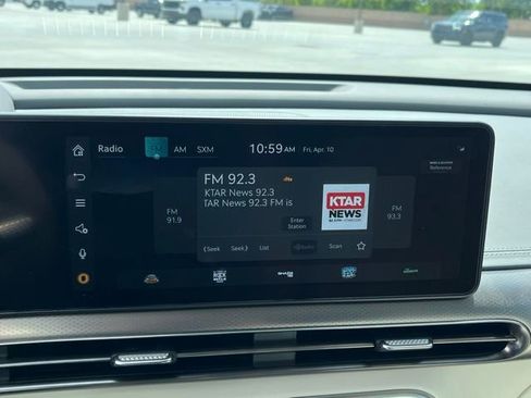 Used 2023 Genesis GV60 Performance image 21