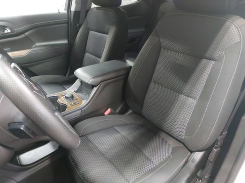 Used 2023 GMC Acadia SLE w/ Driver Convenience Package AWD/4WD image 16