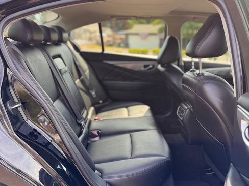 Used 2017 INFINITI Q50 2.0t w/ Moonroof Package AWD/4WD image 16