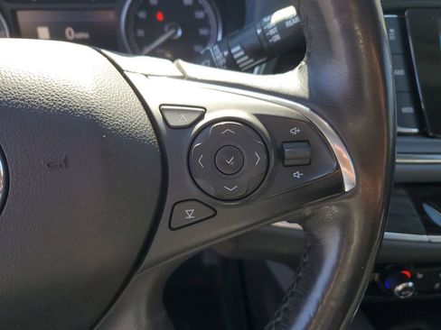 Used 2021 Buick Enclave Essence w/ Sport Touring Edition AWD/4WD image 23