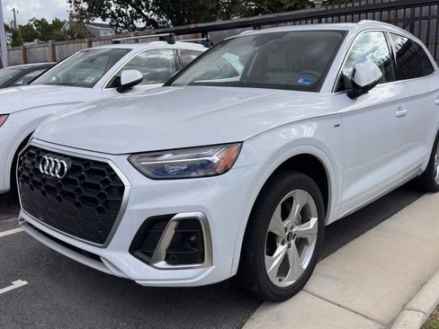 Used 2023 Audi Q5 2.0T Premium Plus w/ Premium Plus Package AWD/4WD image 11