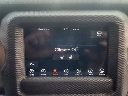 Used 2020 Jeep Wrangler Sport AWD/4WD image 17