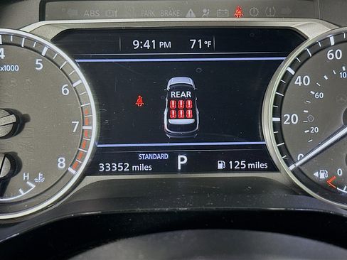 Used 2025 Nissan Pathfinder SV FWD image 19