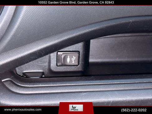 Used 2015 Toyota Prius C One image 28