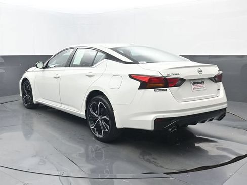 Used 2025 Nissan Altima 2.5 SR AWD/4WD image 3