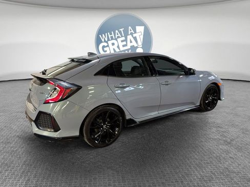 Used 2019 Honda Civic Sport Touring image 3