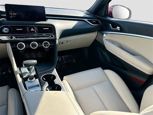 Used 2023 Genesis G70 2.0T image 23