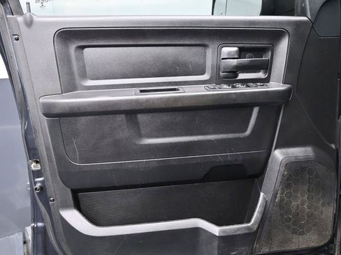 Used 2017 RAM 2500 Tradesman w/ Chrome Appearance Group AWD/4WD image 10