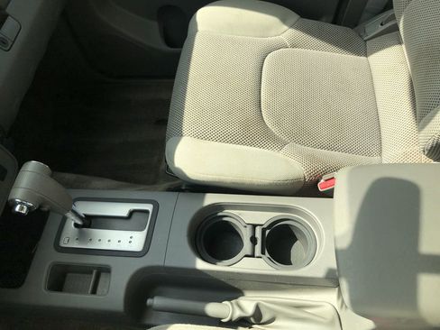 Used 2011 Nissan Frontier SV w/ SV Premium Utility Pkg image 25