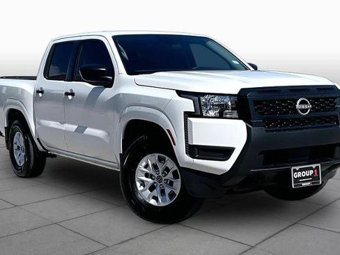 Certified 2025 Nissan Frontier S RWD image 3