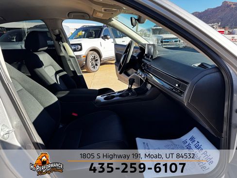Used 2022 Honda Civic LX image 28