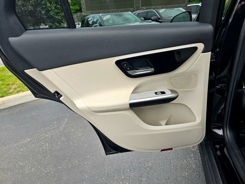 Certified 2025 Mercedes-Benz GLC 300 4MATIC image 29