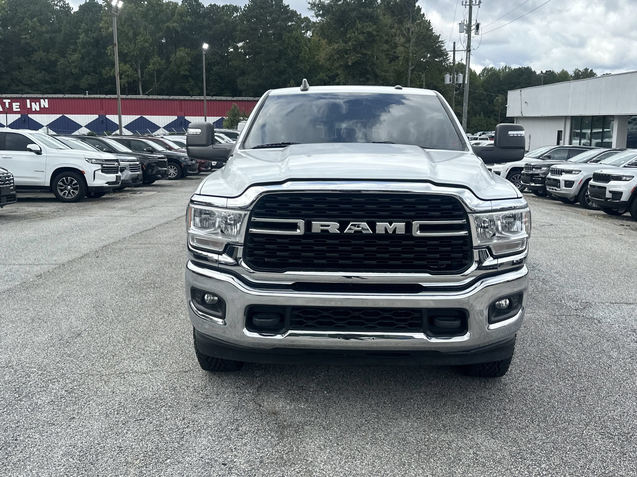 Used 2024 RAM 2500 Big Horn AWD/4WD image 30