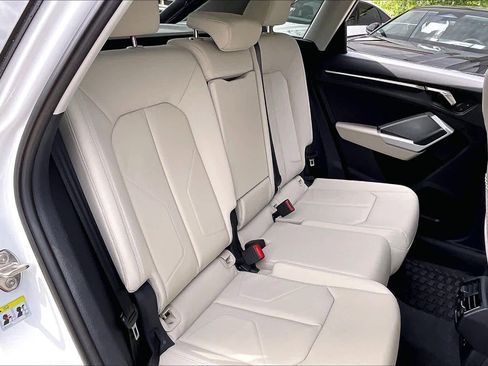 Used 2023 Audi Q3 2.0T Premium w/ Convenience Package image 19