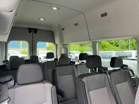 Used 2024 Ford Transit 350 XLT RWD image 38