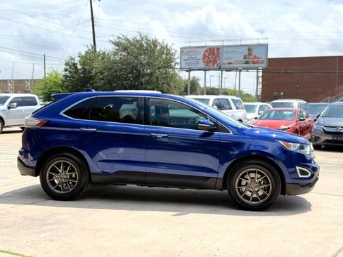 Used 2015 Ford Edge Titanium w/ Technology Package image 2