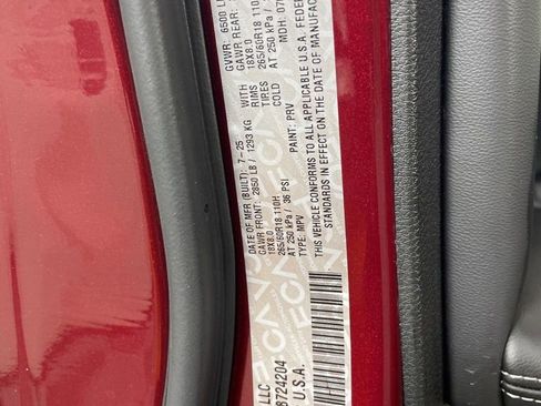 Certified 2025 Jeep Grand Cherokee L Limited w/ Trailer Tow Package AWD/4WD image 13