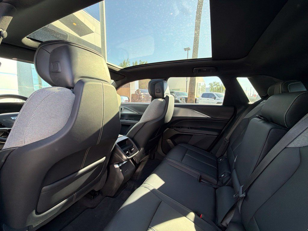 Certified 2024 Cadillac Lyriq Tech w/ Driver Assist Package RWD image 8