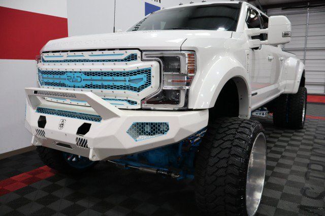 Used 2022 Ford F450 Platinum w/ FX4 Off-Road Package AWD/4WD image 3