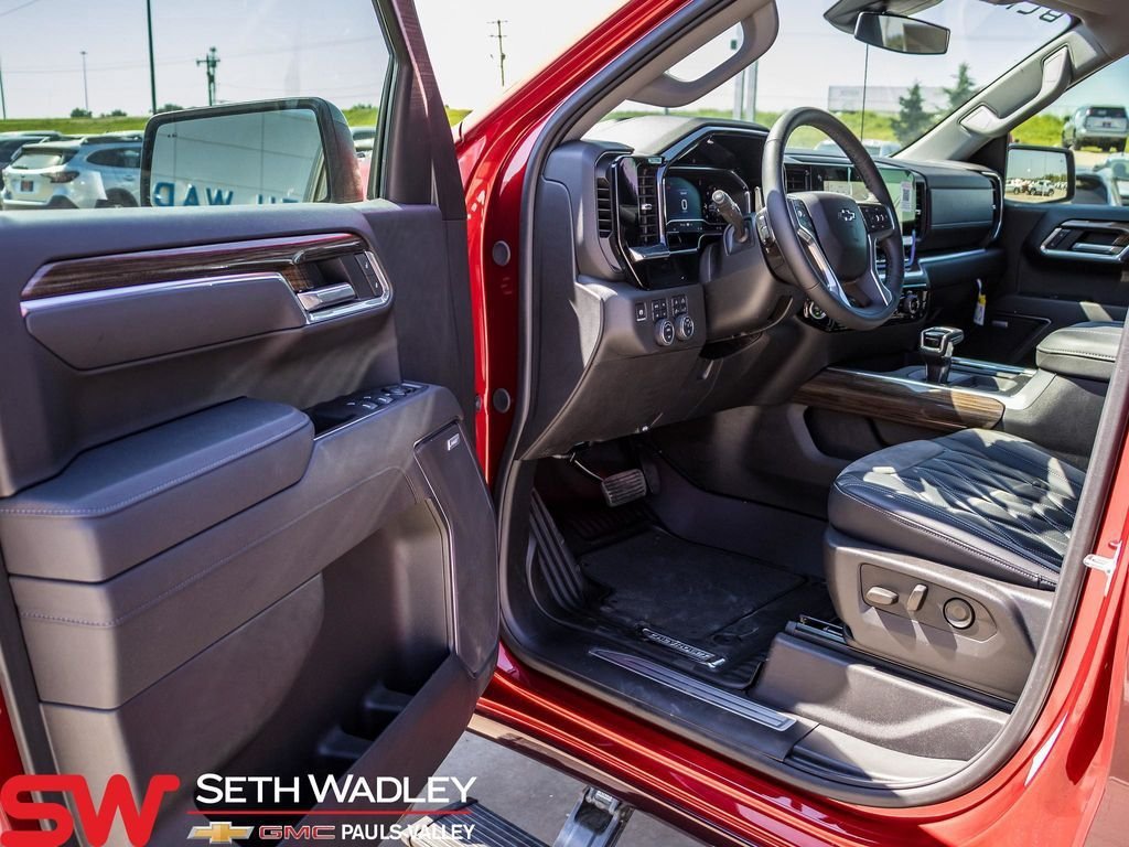 New 2025 Chevrolet Silverado 1500 RST AWD/4WD image 30
