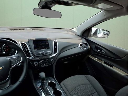 Used 2024 Chevrolet Equinox LT AWD/4WD image 19