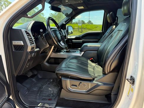 Used 2018 Ford F150 Platinum w/ Equipment Group 701A Luxury AWD/4WD image 10