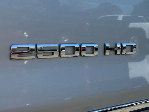 Used 2019 GMC Sierra 2500 SLT w/ Duramax Plus Package image 14