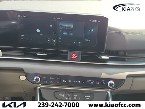 Certified 2025 Kia Carnival EX FWD image 21