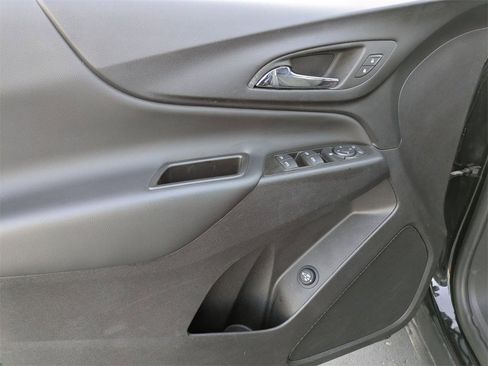 Used 2024 Chevrolet Equinox LT image 15